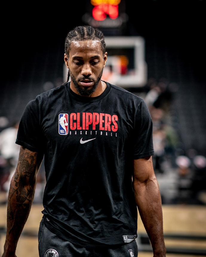 建队基石！武磊、颜骏凌等7人随海港四夺中超冠军（四冠功臣！武磊、颜骏凌等七将随海港四度称王中超）