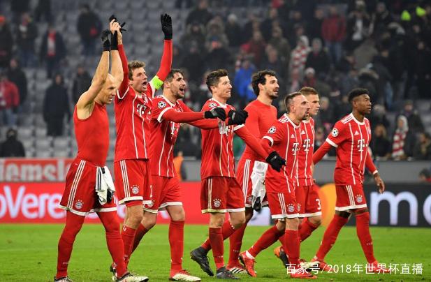 迪亚巴特抢下18板！黄蜂主帅：他是进攻体系中不可缺少的一环（迪亚巴特豪取18篮板！黄蜂主帅：他是球队进攻端的关键拼图）