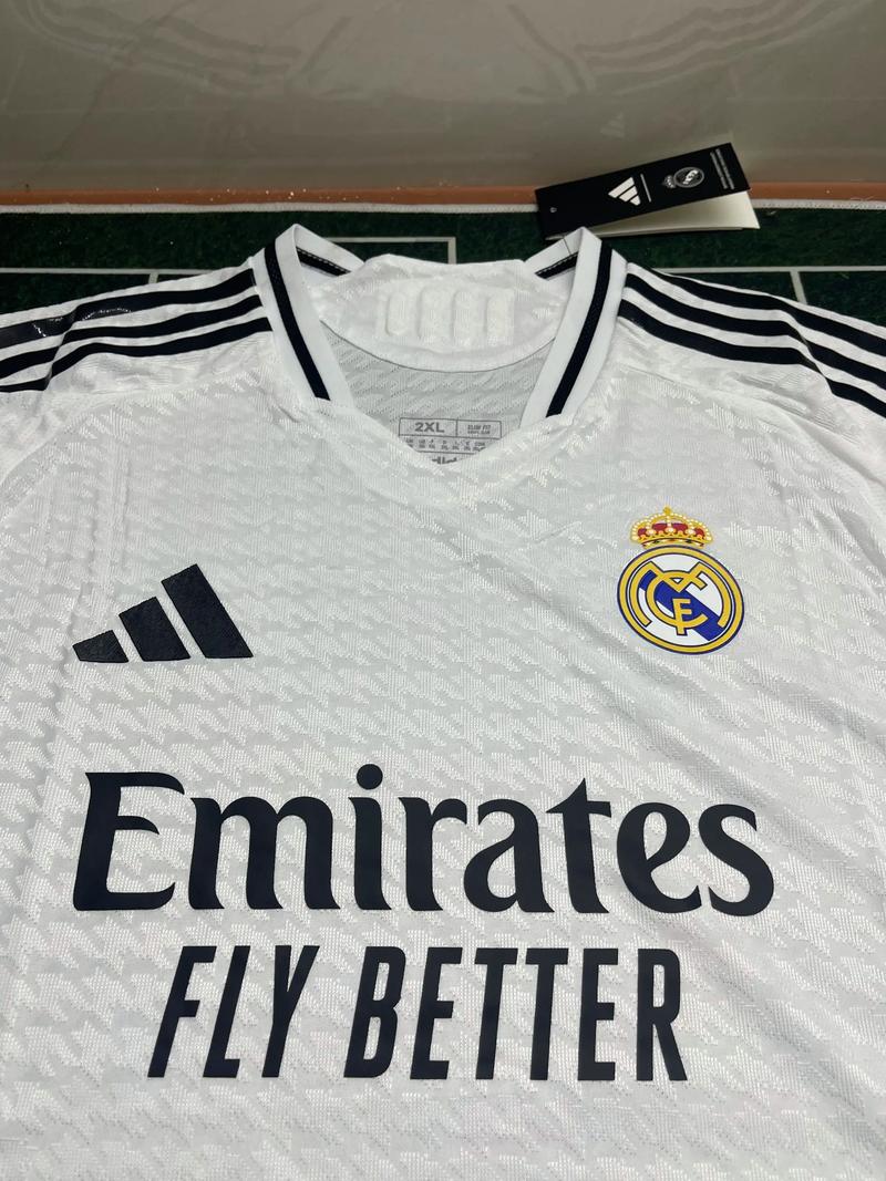 低开高走！布克全场25分&下半场独砍23分（先抑后扬！布克全场25分，下半场独取23分）