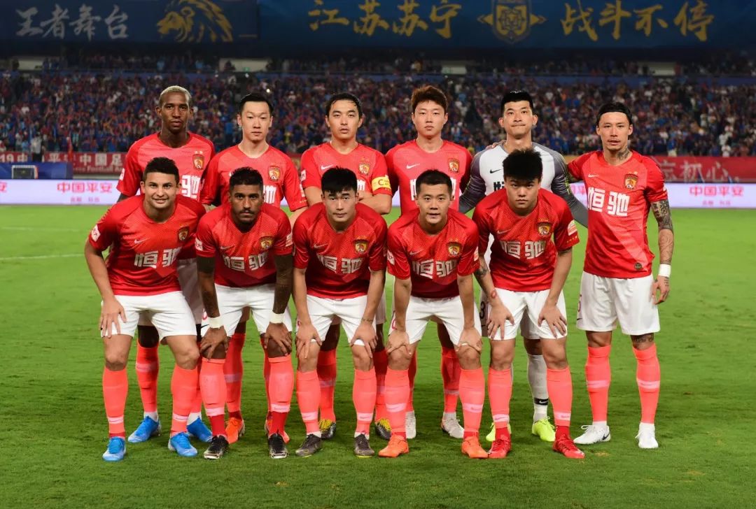 4-0登顶意甲！劳塔罗80米奔袭破门，齐沃拯救2大弃将，唯独他救不了（4-0领跑意甲！劳塔罗80米长途奔袭破门，齐沃激活两大弃将，却独救不了他）